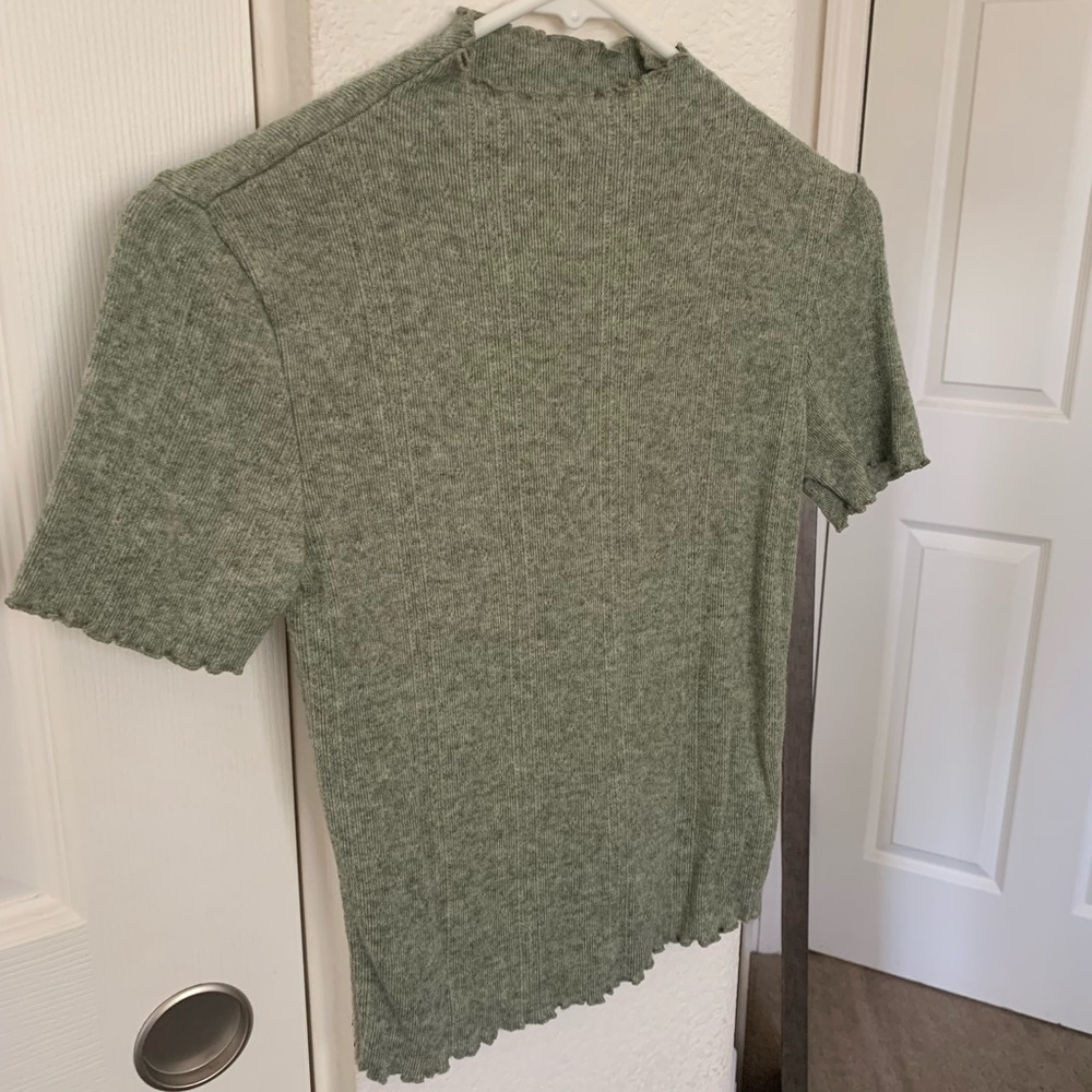 Forever 21 sage mock neck top